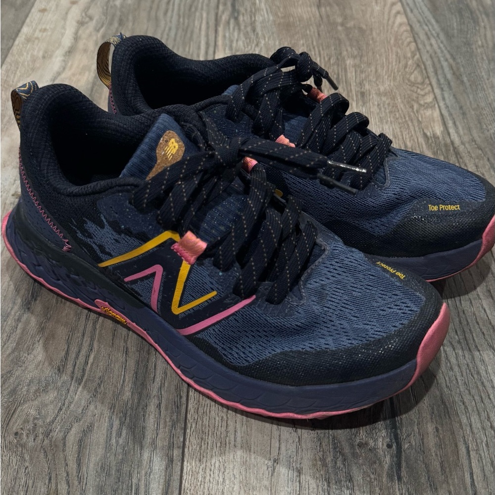 New Balance Blue and Pink Athletic Shoes with Supportive Midsole